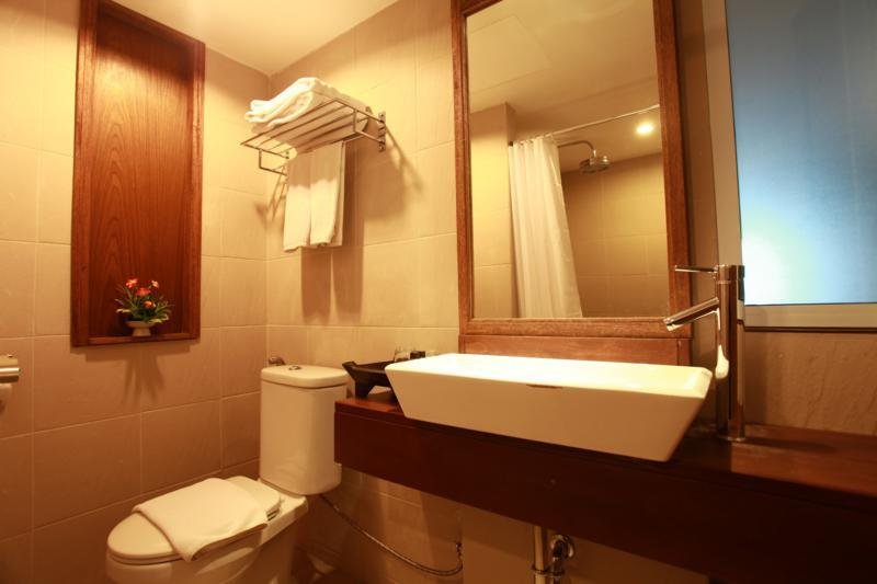 Photo of Suriwongse Hotel, 4-star hotel in Bangkok (and vicinity)
