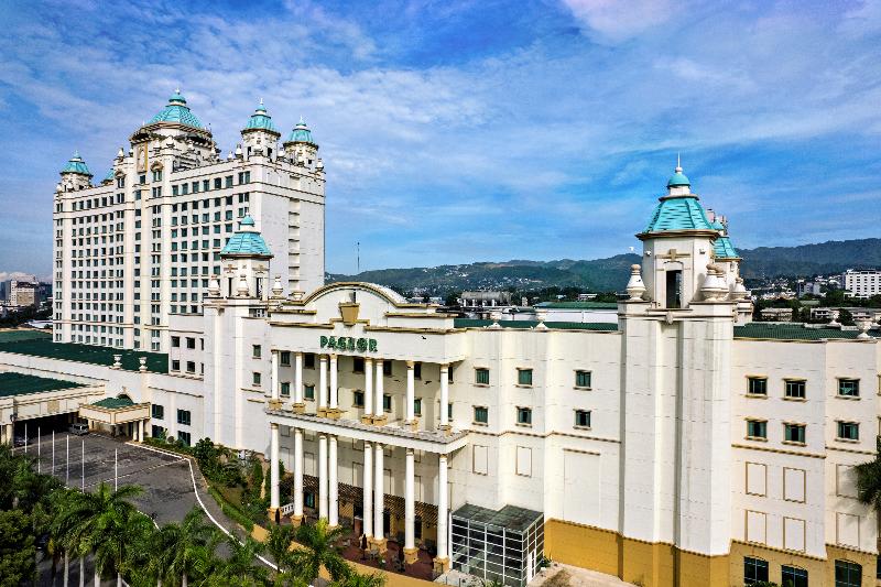 Photo of Waterfront Cebu City Hotel & Casino, 4-star hotel in Cebu