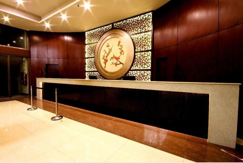 Photo of Mandarin Plaza Hotel, 3-star hotel in Cebu