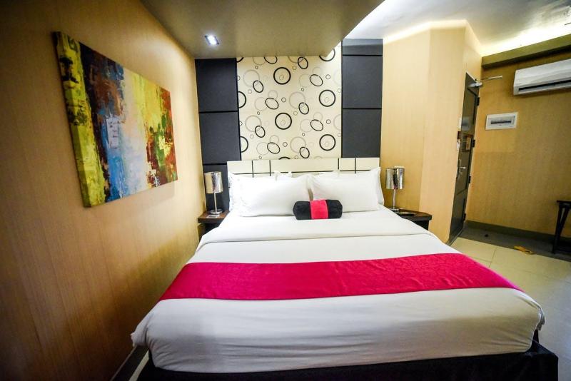 Photo of Eloisa Royal Suites, 4-star hotel in Cebu Island