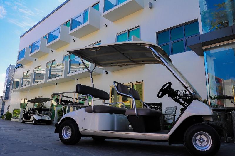 Photo of Eloisa Royal Suites, 4-star hotel in Cebu Island