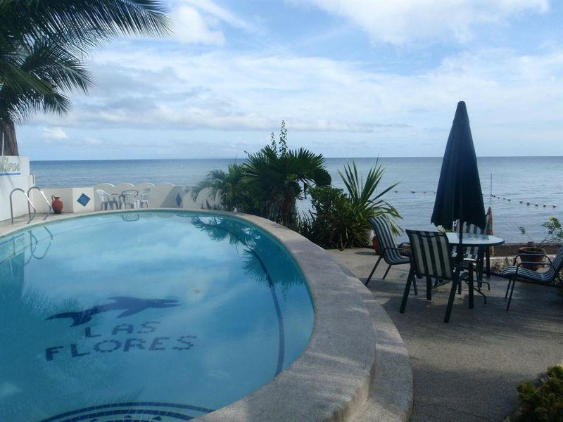 Photo of Las Flores Country & Beachside Hotel, 4-star hotel in Catmon