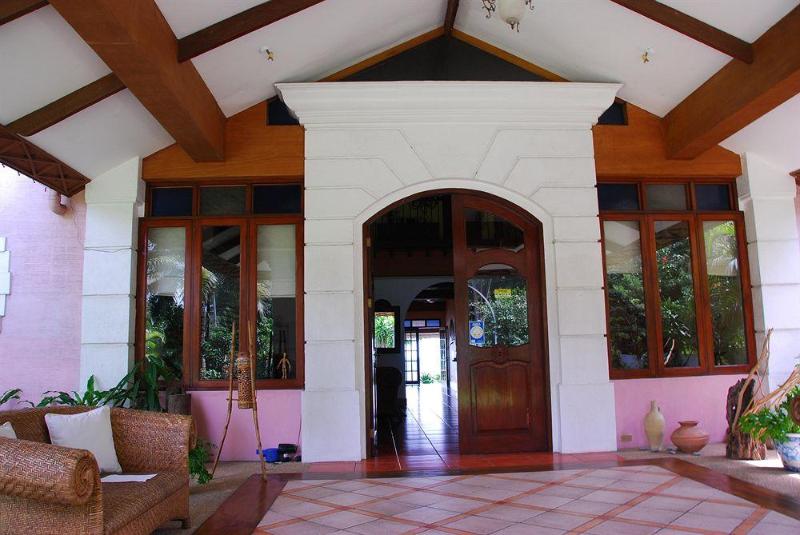 Photo of Las Flores Country & Beachside Hotel, 4-star hotel in Catmon