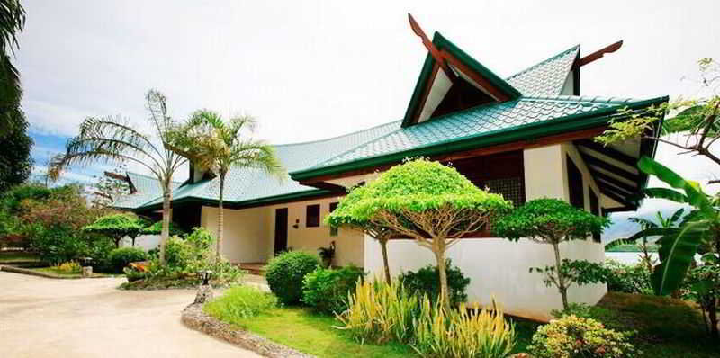 Photo of Badian Island Wellness Resort, 4-star hotel in Badian