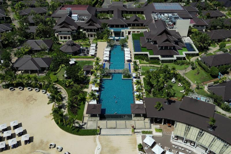 Photo of Crimson Resort and Spa Mactan, 5-star hotel in Cebu Island