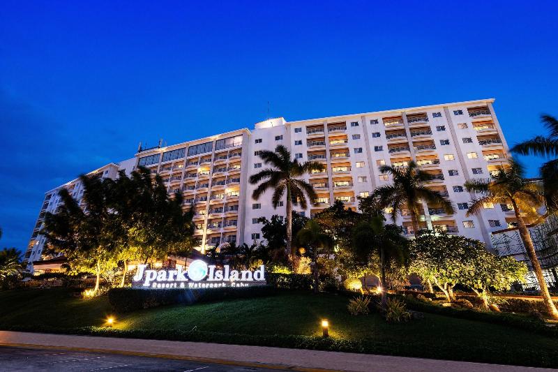 Photo of JPark Island Resort & Waterpark, 5-star hotel in Cebu Island