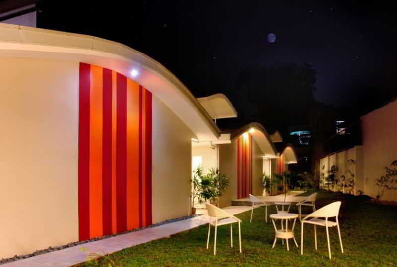 Escario Central Hotel exterior, 2-Star hotel in Cebu