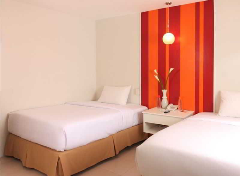 Photo of Escario Central Hotel, 2-star hotel in Cebu