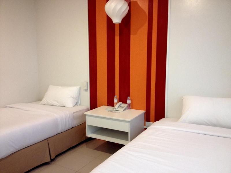 Photo of Escario Central Hotel, 2-star hotel in Cebu