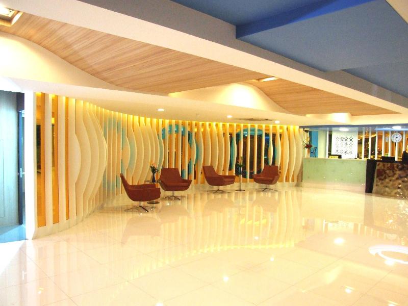 Photo of Grand Tower Inn Sathorn Bangkok, 2-star hotel in Bangkok (and vicinity)