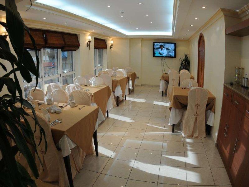 Photo of The Royal Tulip Hotel, 3-star hotel in Deira