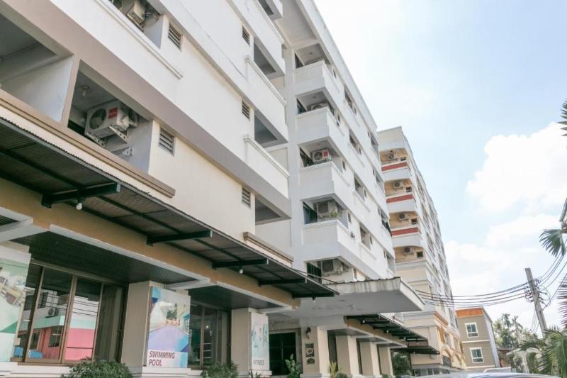 Photo of P Park Residence Charansanitwong, 3-star hotel in Bang Phlat