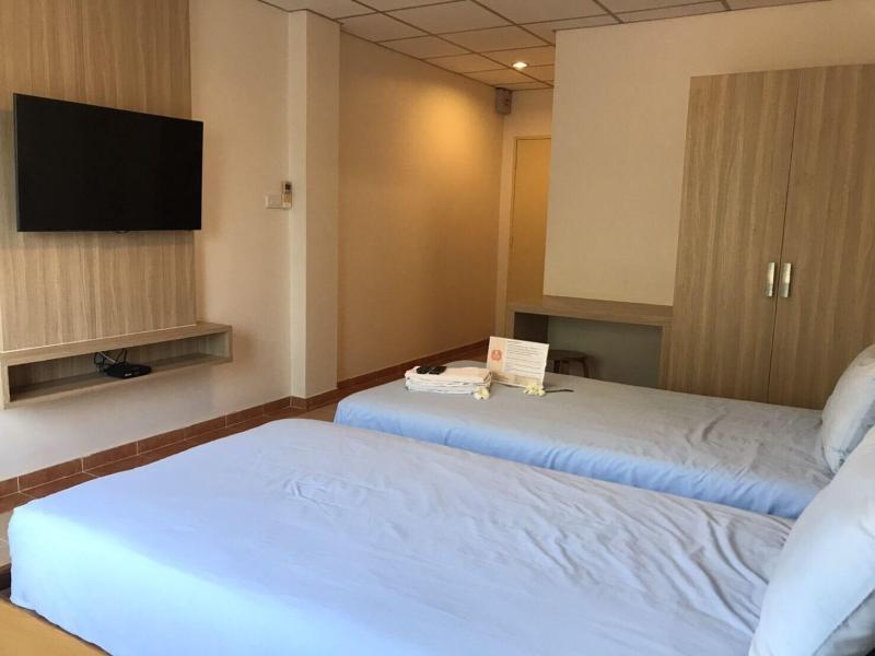 Photo of Suklutai Hotel & Serviced Apartment, 2-star hotel in Bang Khla