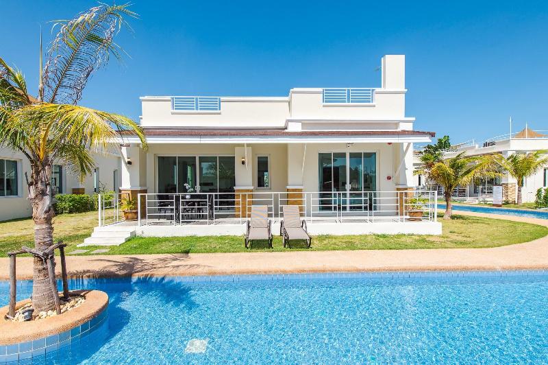 Oriental Beach Pearl Resort, 5-star hotel in Hua Hin (and vicinity)