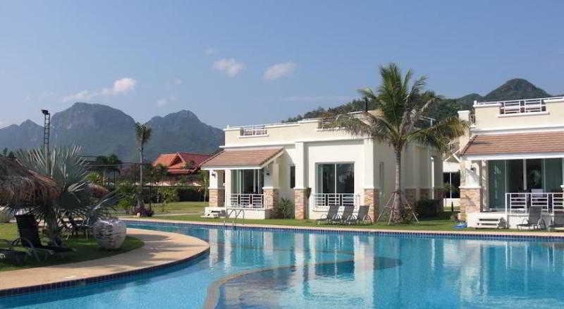 Photo of Oriental Beach Pearl Resort, 5-star hotel in Hua Hin (and vicinity)