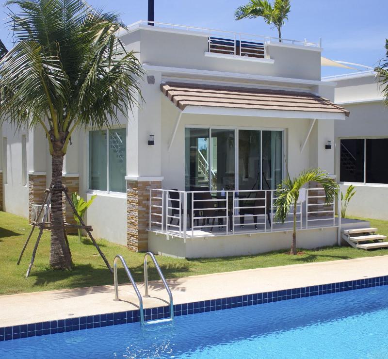 Photo of Oriental Beach Pearl Resort, 5-star hotel in Hua Hin (and vicinity)