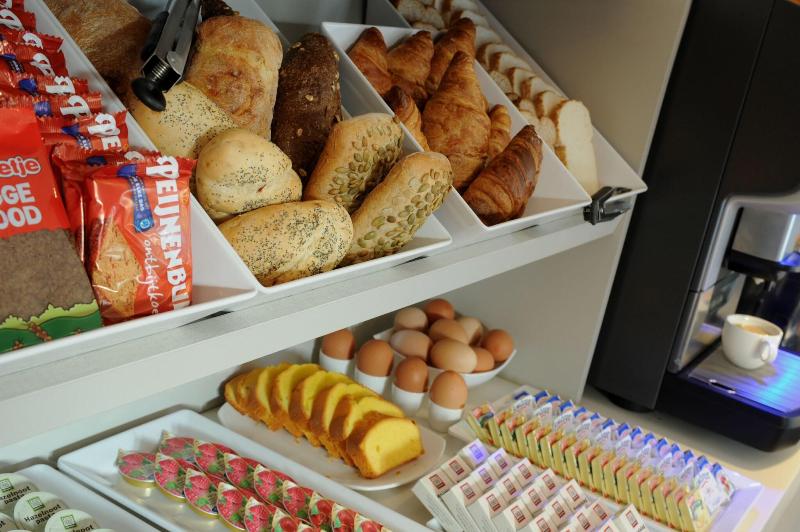 Photo of Blue Mansion Hotel, 3-star hotel in Amsterdam (and vicinity)