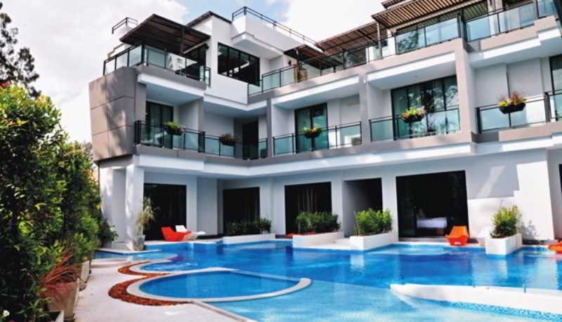 Chalay Monta, Singapore