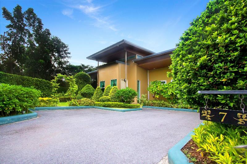 Photo of Mango Spa Country Club, 5-star hotel in Hua Hin (and vicinity)