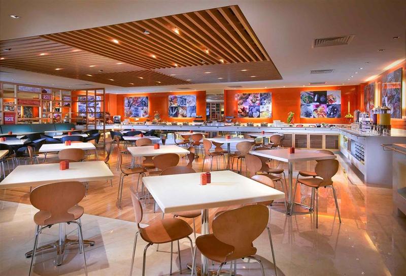 Photo of ibis Singapore On Bencoolen, 4-star hotel in Singapore