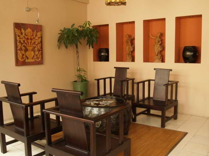 Maninarakorn Hotel, Singapore
