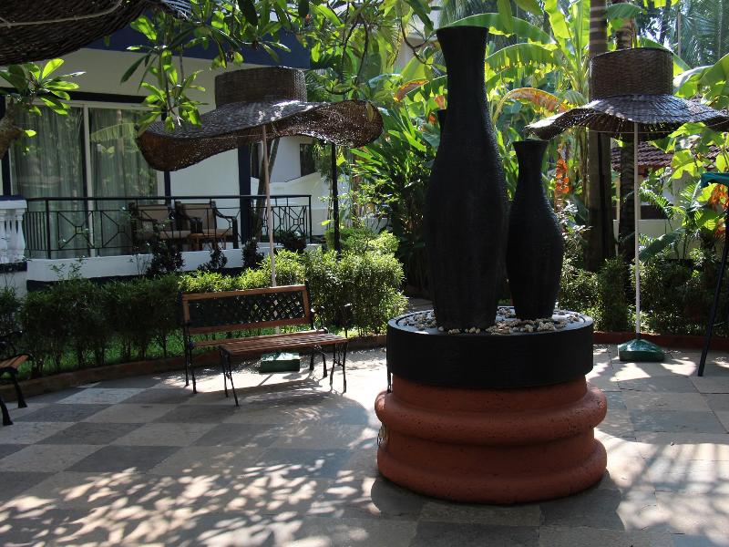 Photo of Santana Beach Resort, 3-star hotel in Candolim