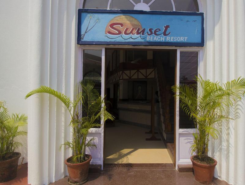 Photo of Santana Beach Resort, 3-star hotel in Candolim