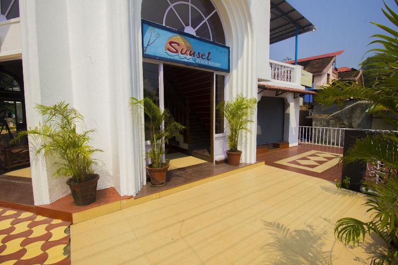 Photo of Santana Beach Resort, 3-star hotel in Candolim