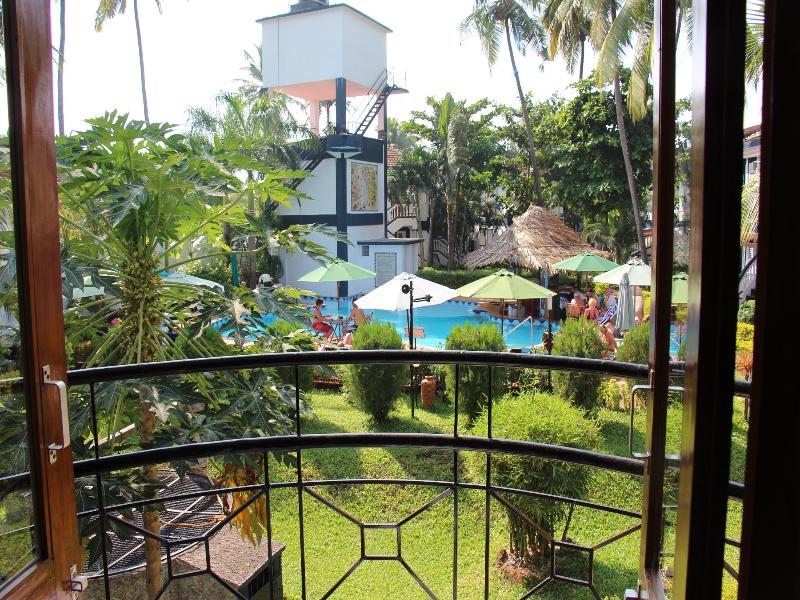 Photo of Santana Beach Resort, 3-star hotel in Candolim