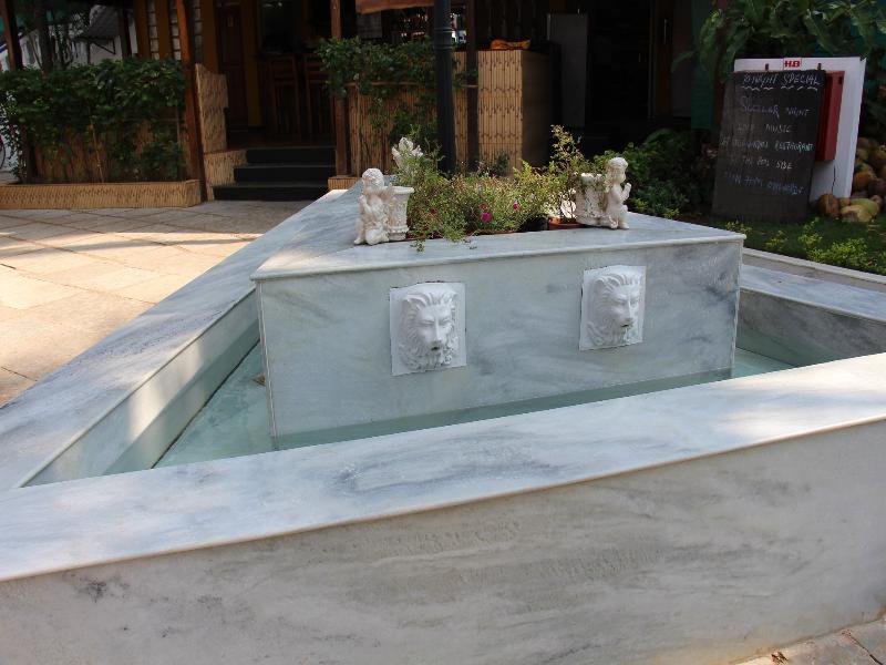 Photo of Santana Beach Resort, 3-star hotel in Candolim