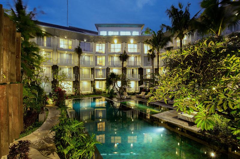 THE 1O1 Bali Fontana Seminyak, Singapore