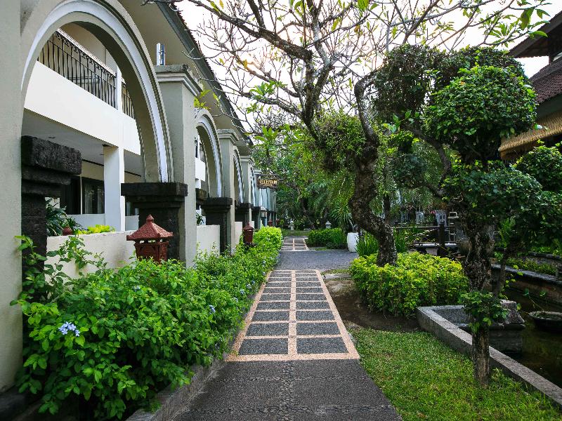Legian Paradiso Hotel, Singapore