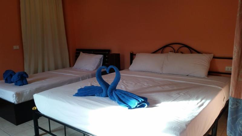 Villa Oranje exterior, 2-Star hotel in Chiang Mai