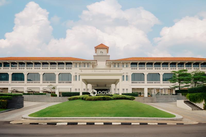 Photo of Oasia Resort Sentosa by Far East Hospitality, 5-star hotel in Singapore