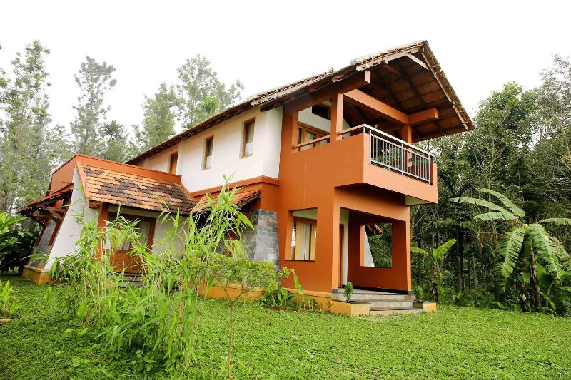 Photo of Vistara Resort, 4-star hotel in Sulthan Bathery