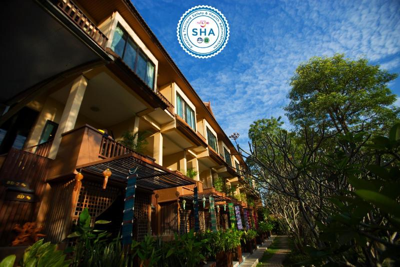 Villa San Pee Seua, Singapore