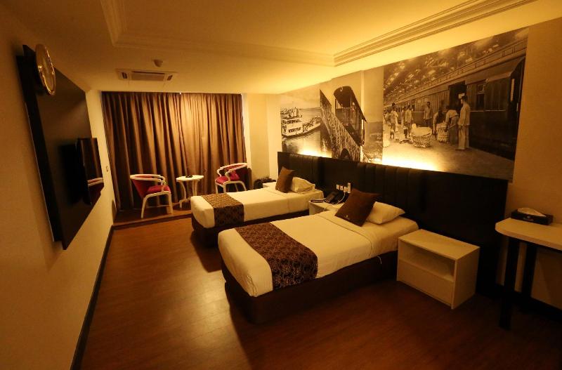 Photo of Golden Nasmir Hotel, 3-star hotel in Perai