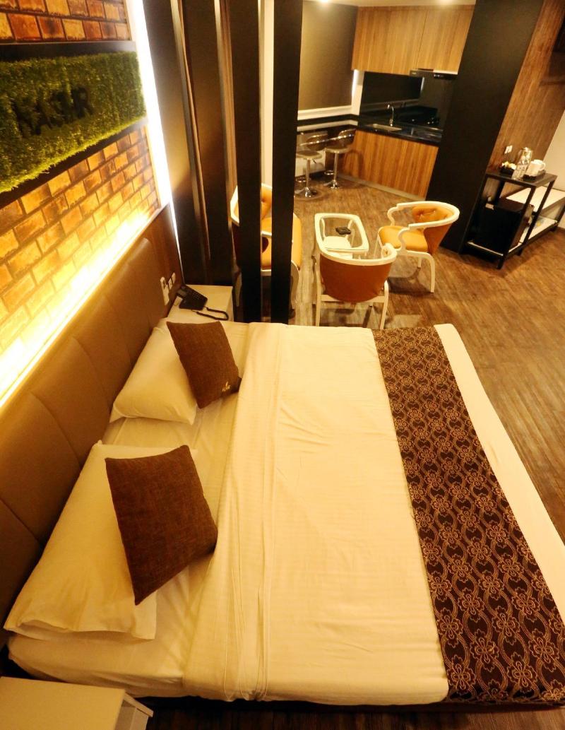 Photo of Golden Nasmir Hotel, 3-star hotel in Perai