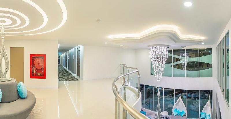 Anajak Bangkok Hotel, Singapore