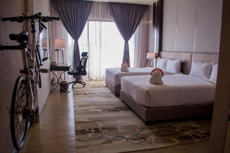 Photo of Le Charmé Suites, 4-star hotel in Olongapo