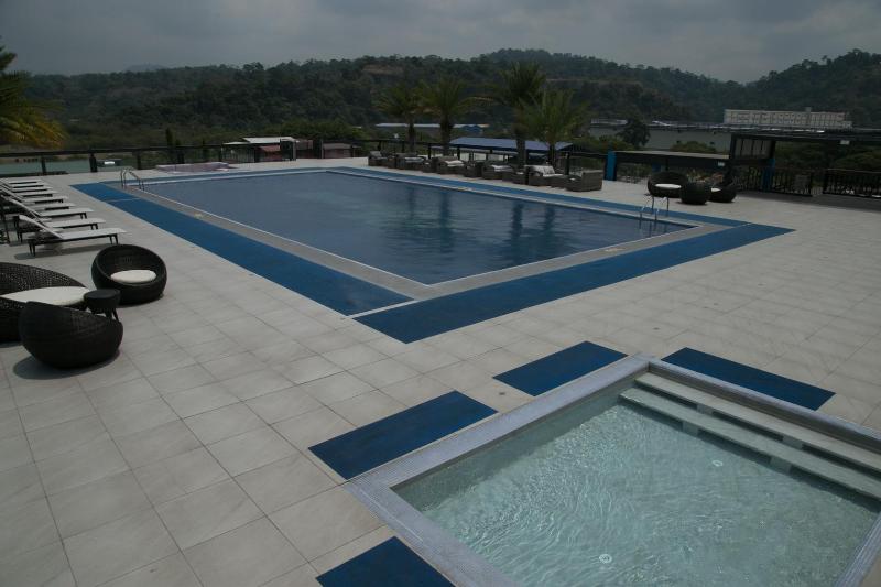 Photo of Le Charmé Suites, 4-star hotel in Olongapo