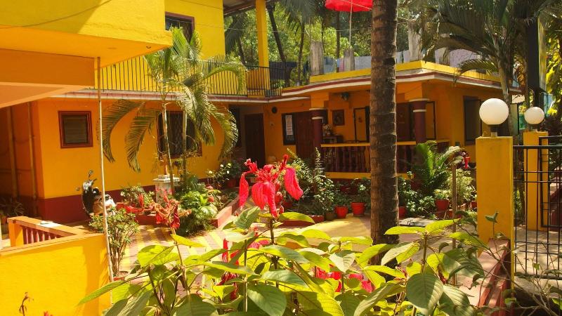 Photo of Yellow House, 3-star hotel in Vagator