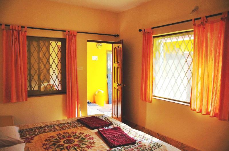 Photo of Yellow House, 3-star hotel in Vagator