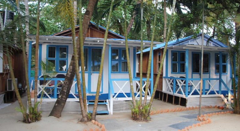 Photo of Cafe Blue Hotel, 3-star hotel in Chauri