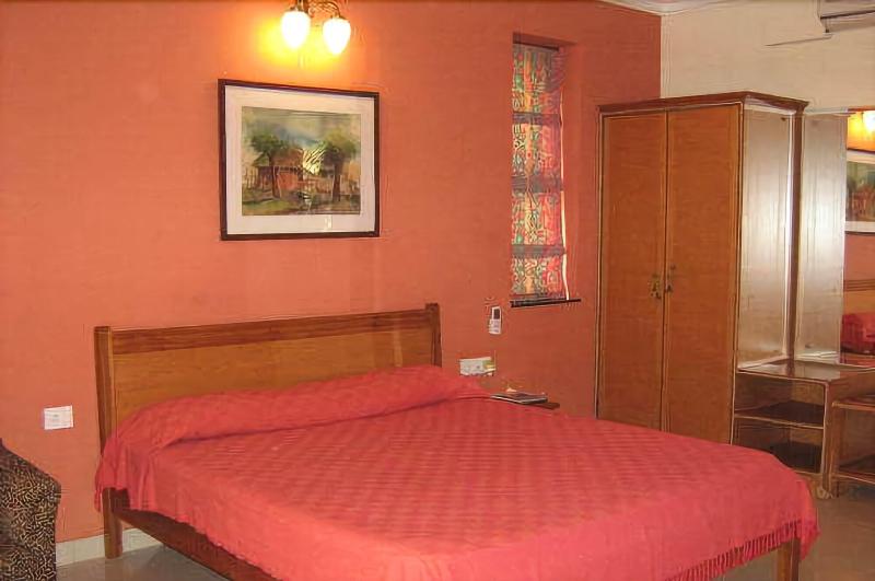 Photo of Renzo's Inn, 3-star hotel in Calangute