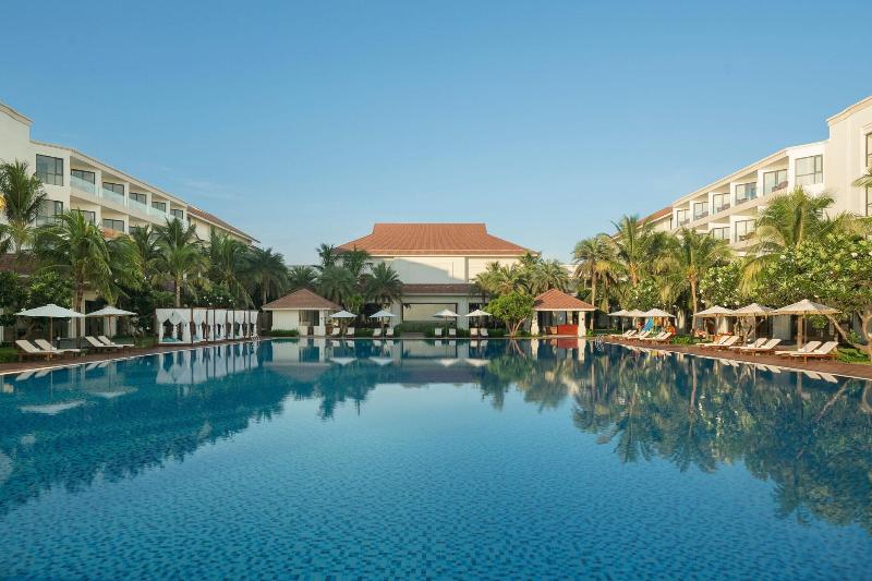 Renaissance Danang Hoi An Resort & Spa, Singapore