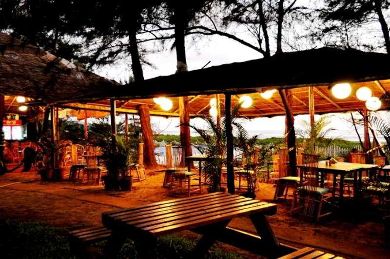 Photo of Montego Bay Beach Village, 3-star hotel in Morjim