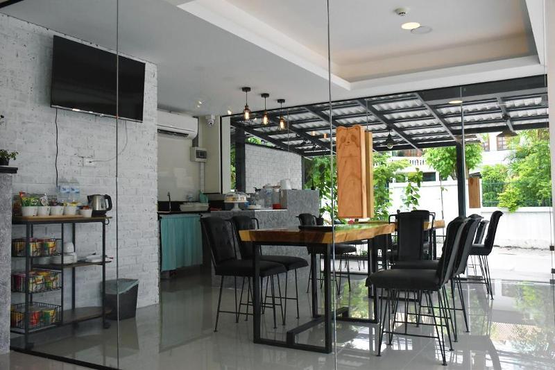 Photo of Tuck Me iN, 3-star hotel in Chiang Mai