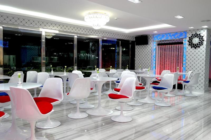 Top High Airport Link Hotel, Singapore