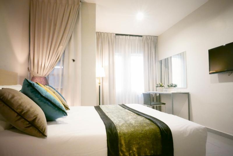 Country Inn exterior, 3-Star hotel in Johor Bahru (and vicinity)